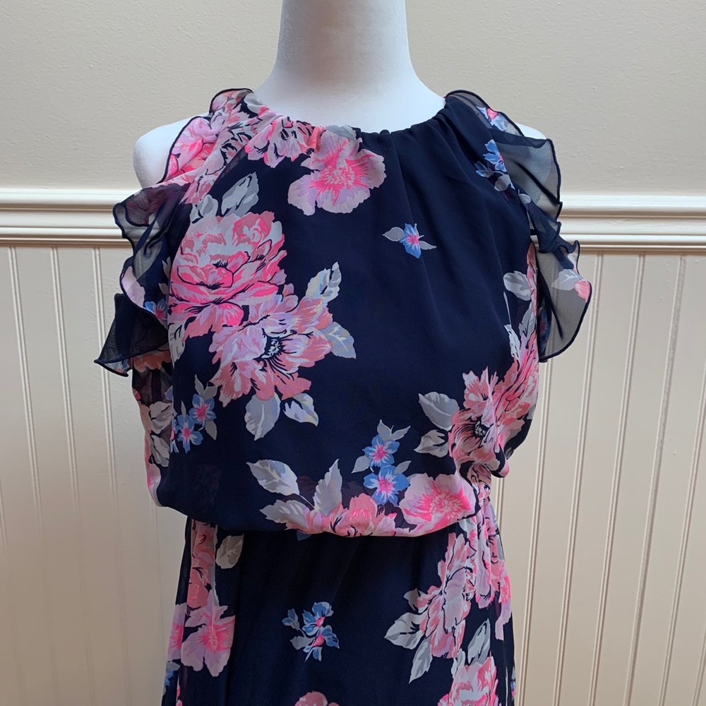 Old navy dress - Picture 2 of 8